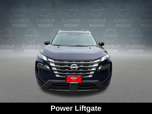 Used 2025 Nissan Rogue SV w/ SV Premium Package FWD image 10