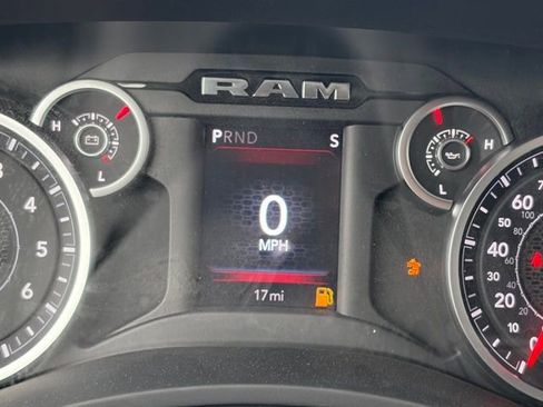 New 2026 RAM 2500 Big Horn AWD/4WD image 20