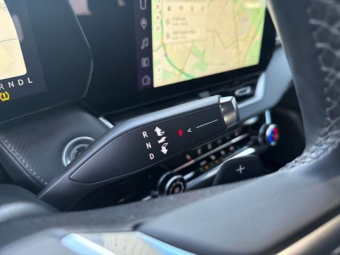 Used 2025 Chevrolet Equinox LT image 27