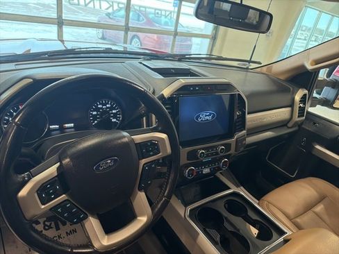 Used 2022 Ford F250 Lariat w/ Lariat Ultimate Package image 13