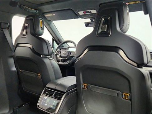 Used 2025 Rivian R1S Adventure image 27