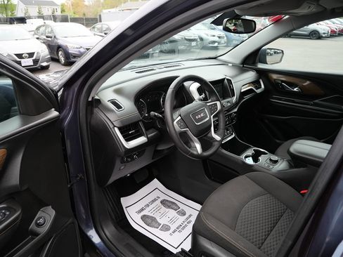 Used 2019 GMC Terrain SLE w/ Driver Convenience Package AWD/4WD image 9
