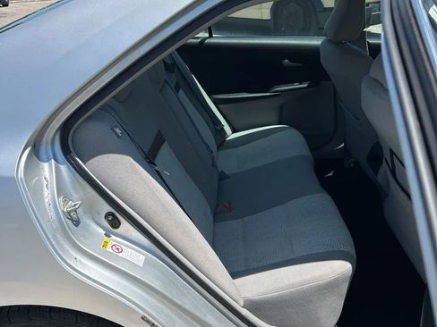 Used 2012 Toyota Camry LE FWD image 47
