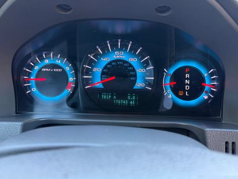 Used 2011 Ford Fusion SEL FWD image 27