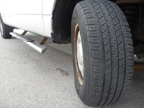 Used 2014 Ford F150 XL w/ Equipment Group 101A Mid RWD image 18