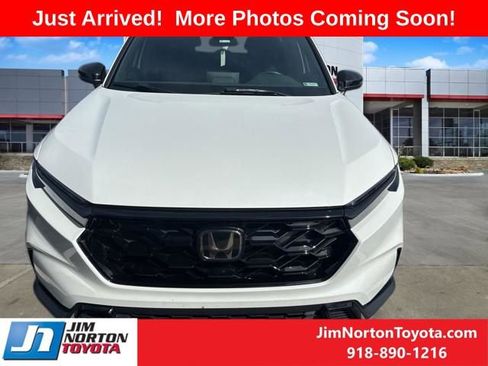 Used 2023 Honda CR-V Sport image 2