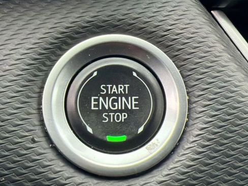 Used 2025 Chevrolet Equinox LT image 16