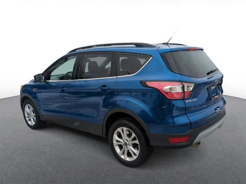Used 2018 Ford Escape SE image 6