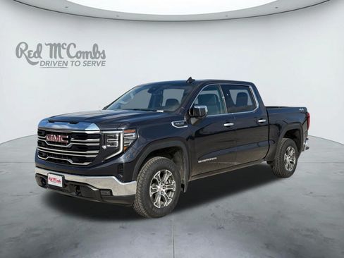 Used 2025 GMC Sierra 1500 SLT AWD/4WD image 1