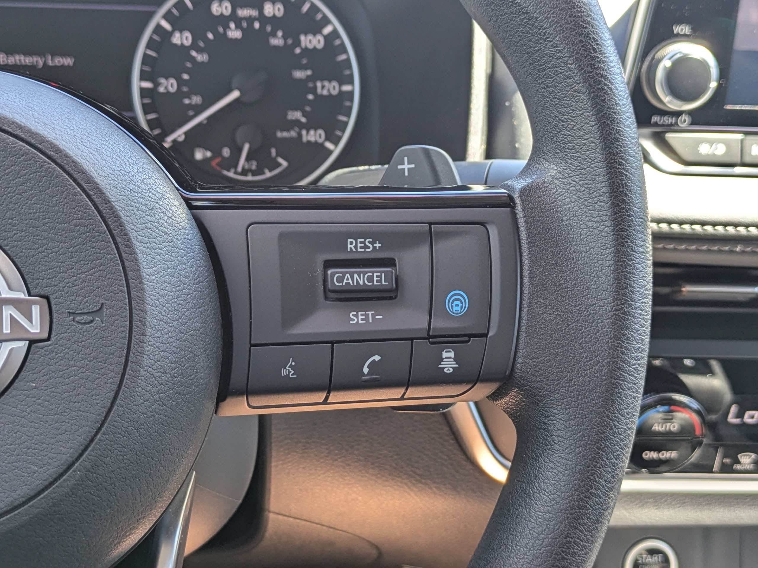 Certified 2023 Nissan Rogue SV FWD image 27