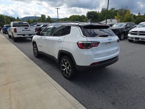 New 2026 Jeep Compass Limited w/ Sun, Sound & Navigation Group AWD/4WD image 4