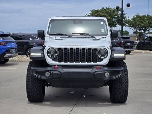 Used 2024 Jeep Wrangler Unlimited Rubicon w/ XTREMEE 35" Tire Package AWD/4WD image 11