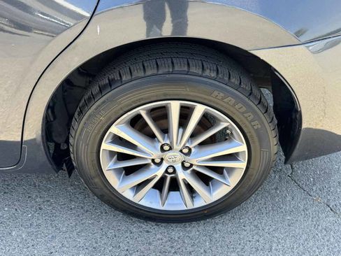 Used 2015 Toyota Corolla LE FWD image 30