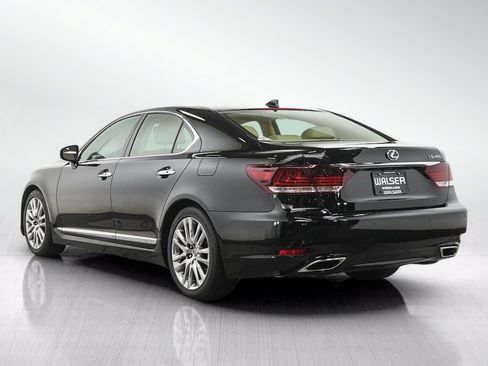 Used 2015 Lexus LS 460 w/ Comfort Package RWD image 3