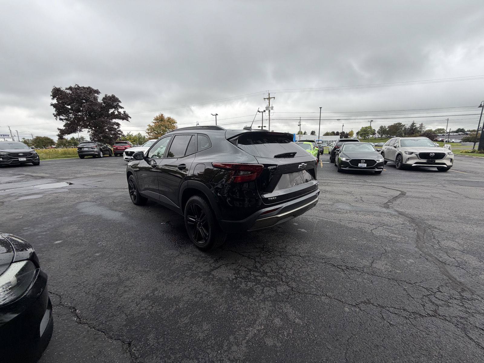 Used 2024 Chevrolet Trax ACTIV w/ Sunroof Package FWD image 5