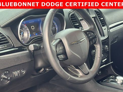 Used 2021 Chrysler 300 S image 10