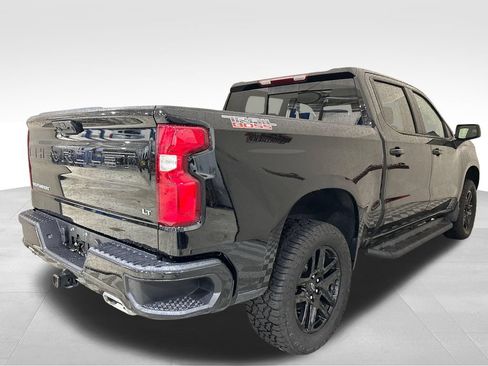 Used 2025 Chevrolet Silverado 1500 LT Trail Boss w/ Convenience Package II AWD/4WD image 6