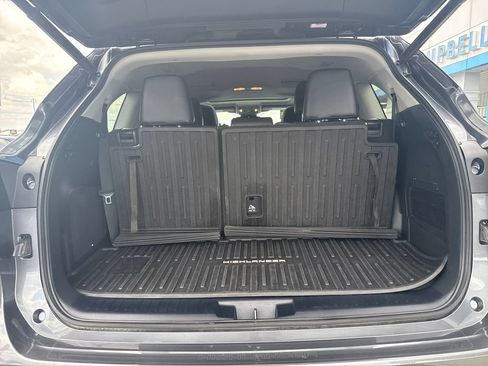 Used 2020 Toyota Highlander Limited AWD/4WD image 34