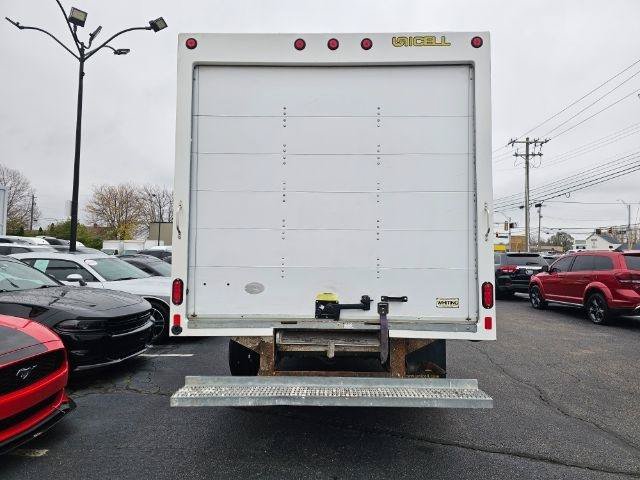 Used 2022 GMC Savana 4500 w/ Power Convenience Package RWD image 6