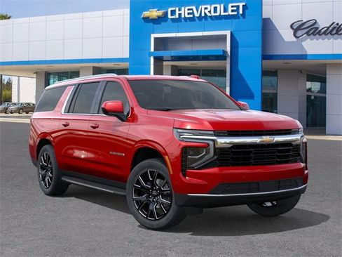 New 2026 Chevrolet Suburban LS image 8