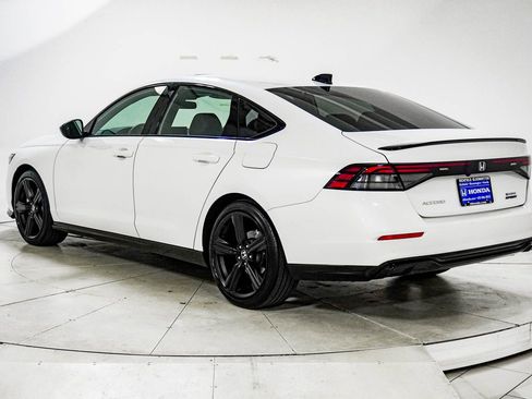Used 2024 Honda Accord Sport image 6