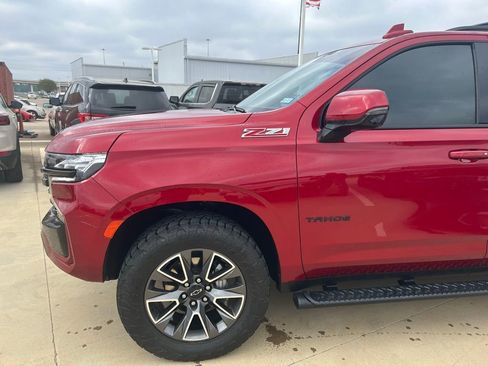 Used 2023 Chevrolet Tahoe Z71 w/ Luxury Package image 2