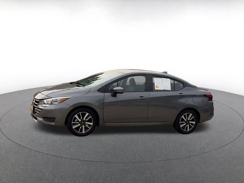Used 2025 Nissan Versa SV FWD image 8