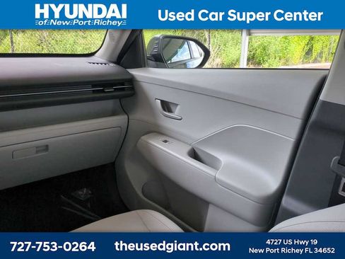 Used 2025 Hyundai Kona SEL FWD image 18