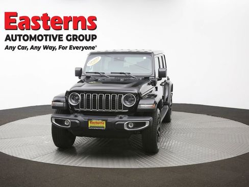 Used 2025 Jeep Wrangler Unlimited Sahara image 53