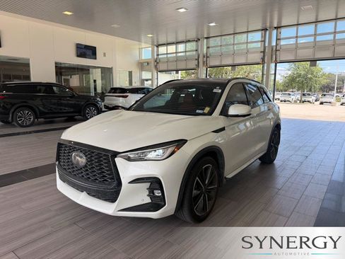 Used 2024 INFINITI QX50 Sport AWD/4WD image 3