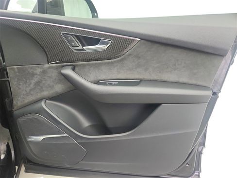 Used 2020 Audi SQ7 Premium Plus w/ S Executive Package image 27