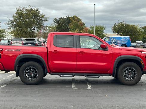 Used 2023 Nissan Frontier PRO-4X w/ Pro-4X Premium Package image 3
