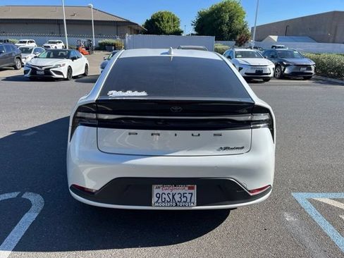 Used 2023 Toyota Prius Prime FWD image 6