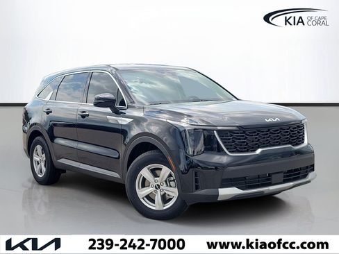 New 2026 Kia Sorento LX FWD image 1