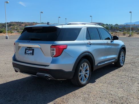 Used 2023 Ford Explorer Limited RWD image 3