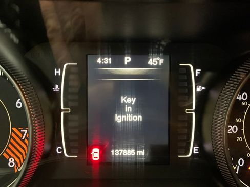 Used 2014 Jeep Cherokee Latitude w/ Cold Weather Group image 26