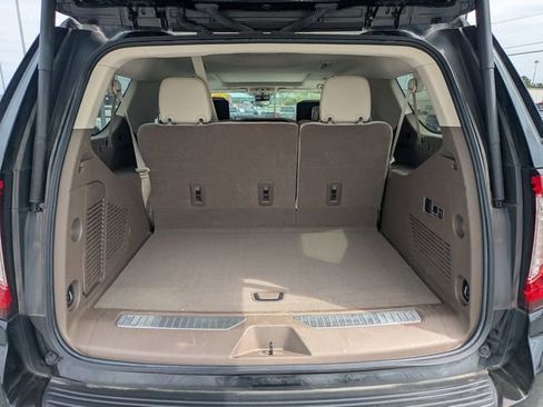 Used 2023 GMC Yukon XL Denali w/ Denali Reserve Package image 14