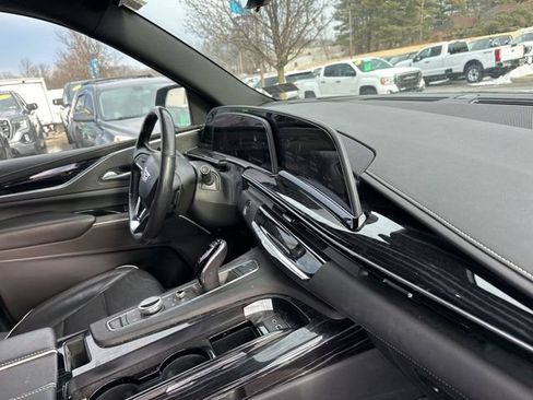 Used 2021 Cadillac Escalade ESV Sport w/ LPO, Illumination Package image 21