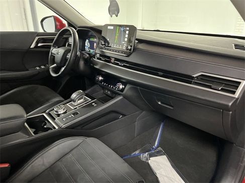 Used 2024 Mitsubishi Outlander SEL image 29