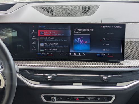 Used 2026 BMW X7 M60i AWD/4WD image 18