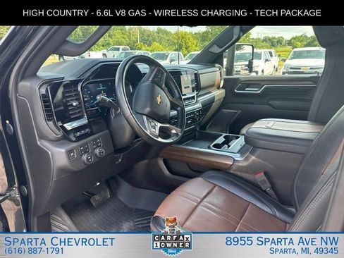 Used 2024 Chevrolet Silverado 3500 High Country w/ Technology Package AWD/4WD image 18