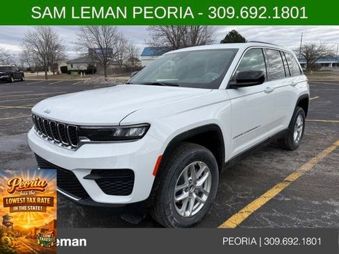 New 2025 Jeep Grand Cherokee Laredo image 1