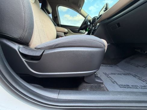 Used 2020 Hyundai Santa Fe SE w/ Cargo Package FWD image 43