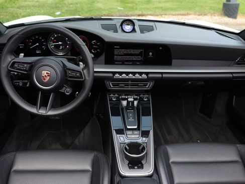 Used 2023 Porsche 911 Carrera 4S w/ Sport Package image 4