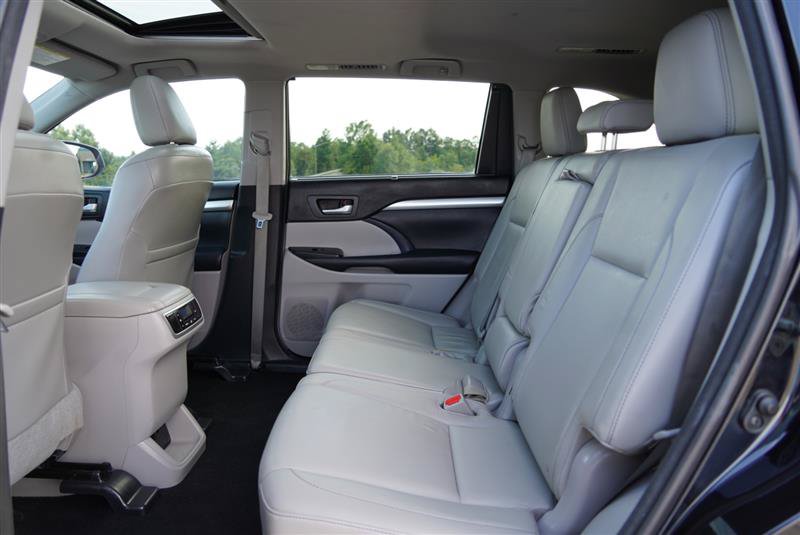 Used 2015 Toyota Highlander XLE FWD image 67