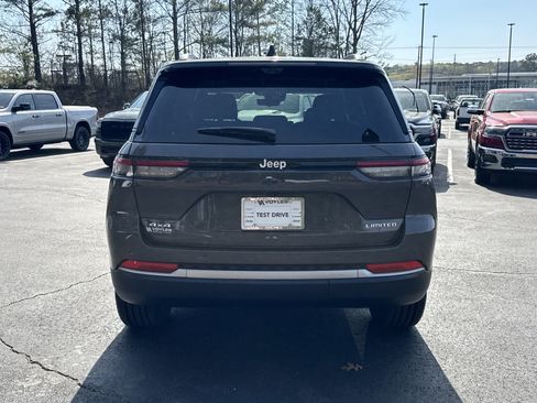 New 2026 Jeep Grand Cherokee Limited w/ Luxury Tech Group II AWD/4WD image 7