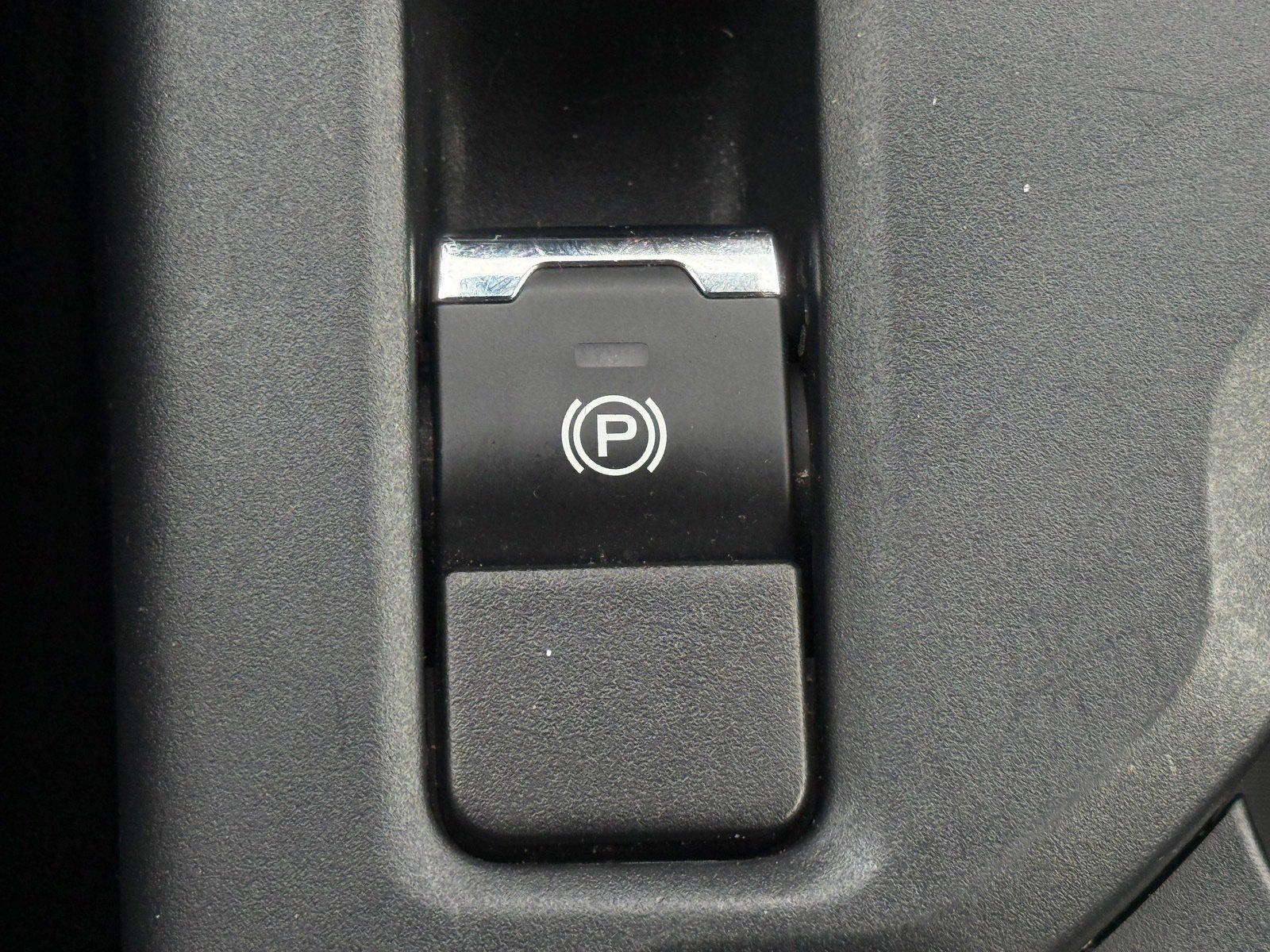 Used 2025 Subaru Forester Limited w/ Popular Package #2 AWD/4WD image 38