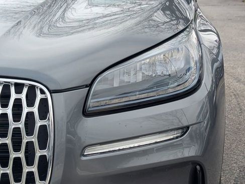 New 2026 Lincoln Corsair Premiere image 8