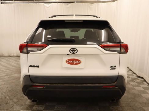 Used 2021 Toyota RAV4 XLE w/ Convenience Package AWD/4WD image 5