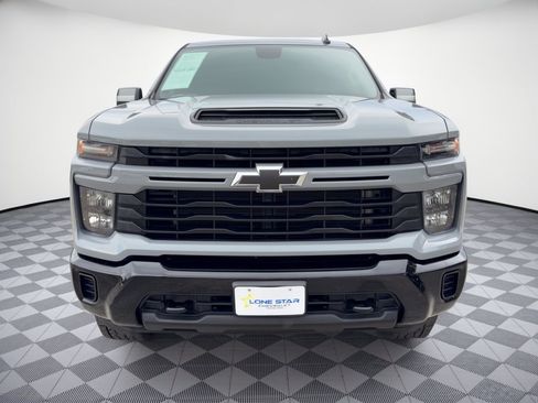 Used 2024 Chevrolet Silverado 2500 Custom w/ Custom Value Package AWD/4WD image 6
